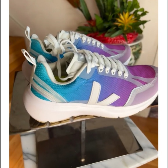 VEJA CONDOR 2 ALVEOMESH
JOLIE/FOULEE/DEGRADE - Picture 2 of 5